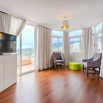 Ocean Dream House *