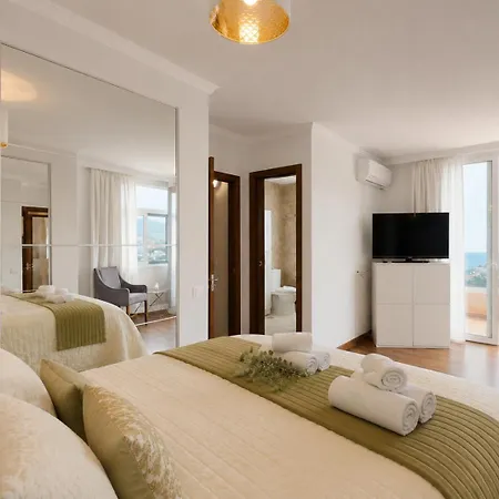 Ocean Dream House בית נופש *
